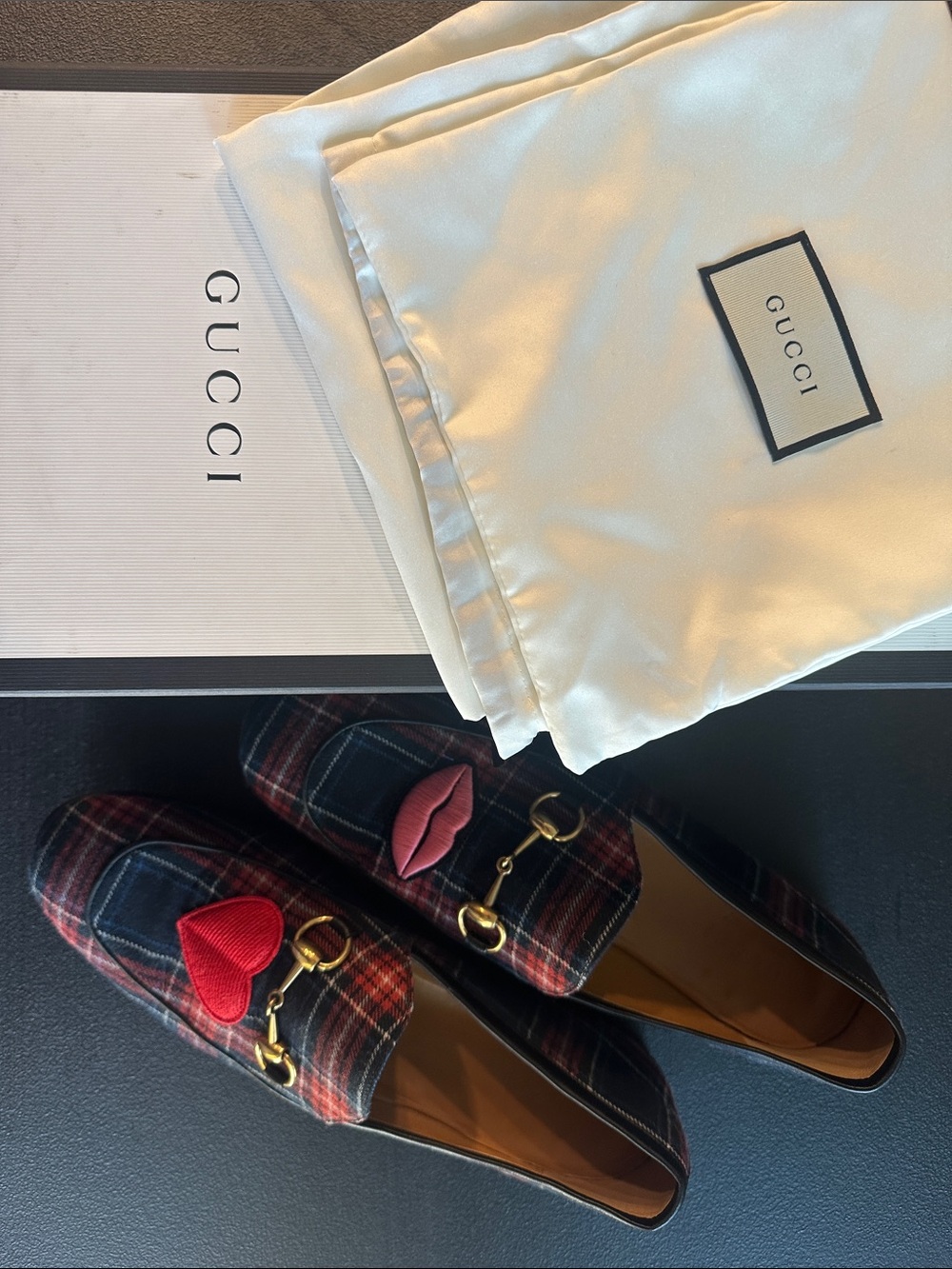 Gucci Plaid Loafers with Red & Pink Heart Appliqués - tartan shirting/agnello - Picture 3 of 5
